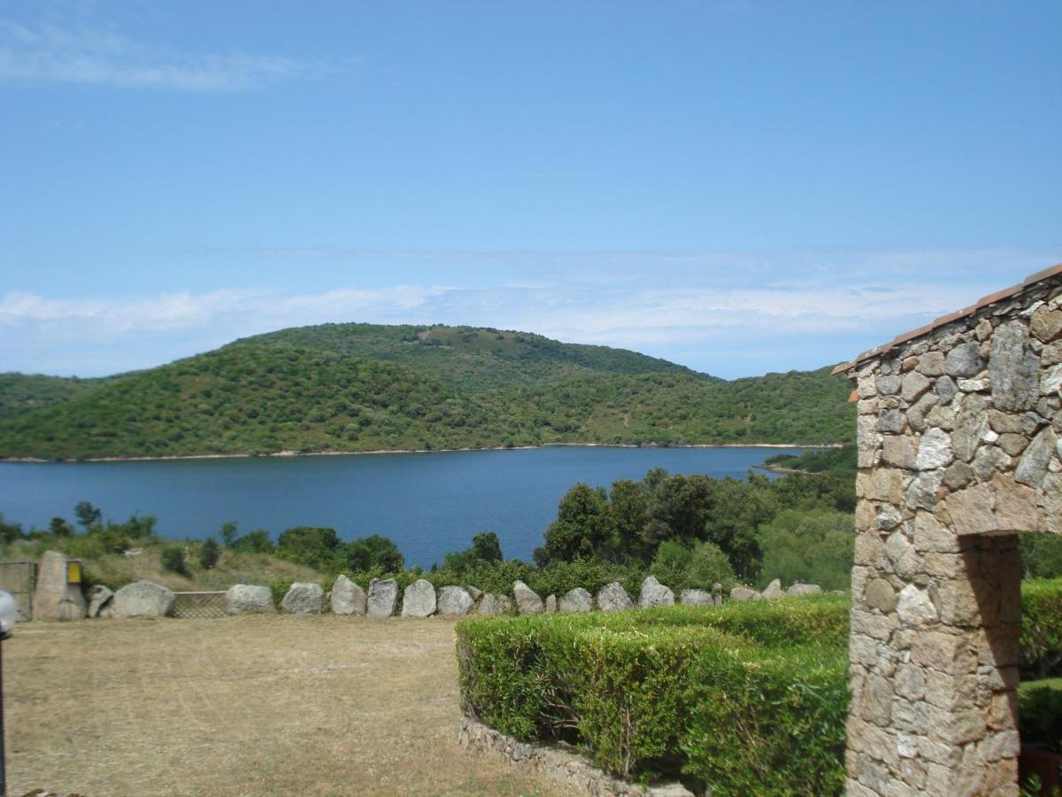 Hotel Valkarana Country Relais (Adults Only) Sant'Antonio di Gallura Bagian luar foto