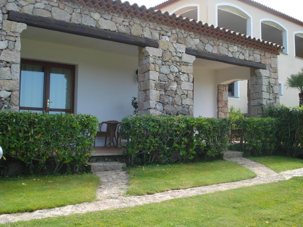 Hotel Valkarana Country Relais (Adults Only) Sant'Antonio di Gallura Bagian luar foto