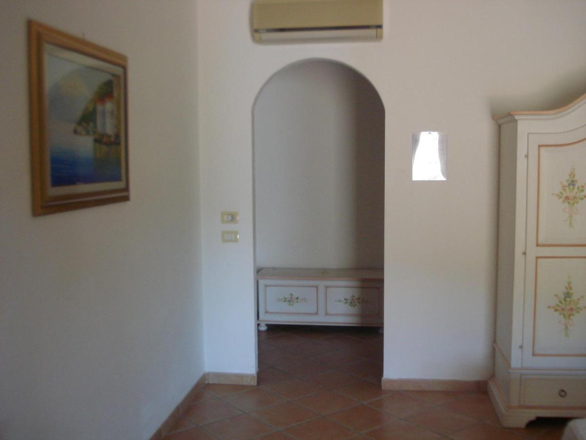 Hotel Valkarana Country Relais (Adults Only) Sant'Antonio di Gallura Bagian luar foto