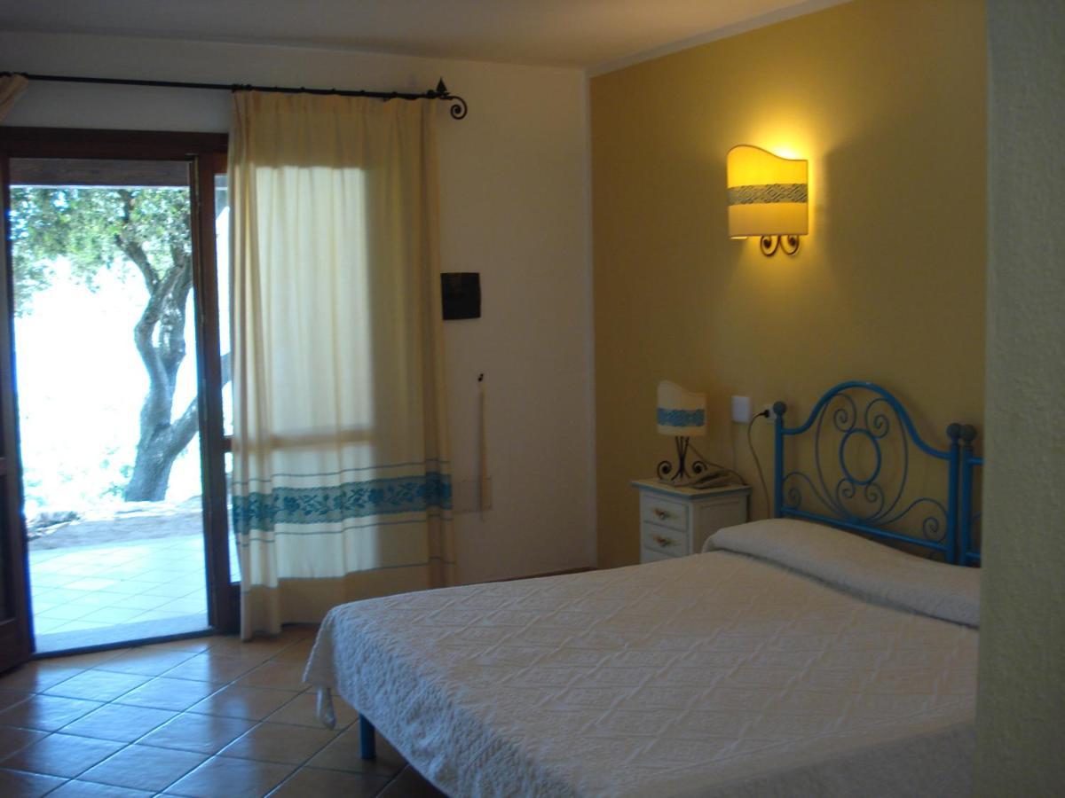 Hotel Valkarana Country Relais (Adults Only) Sant'Antonio di Gallura Bagian luar foto